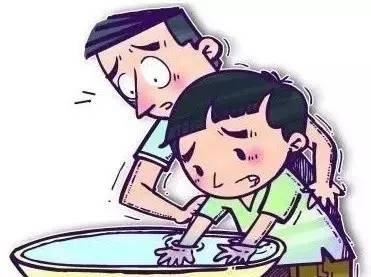怎么给小孩催吐比较快 W020160712320111781236.jpg